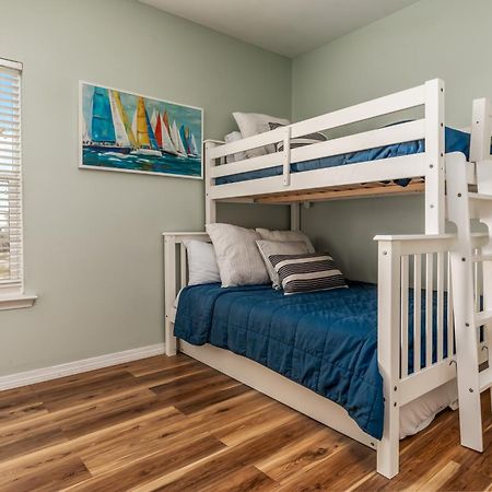 Island Sun - First Row Beach House! Fun And Games Galore - Including A Private Volleyball Pit! Home Dauphin Island Exterior foto