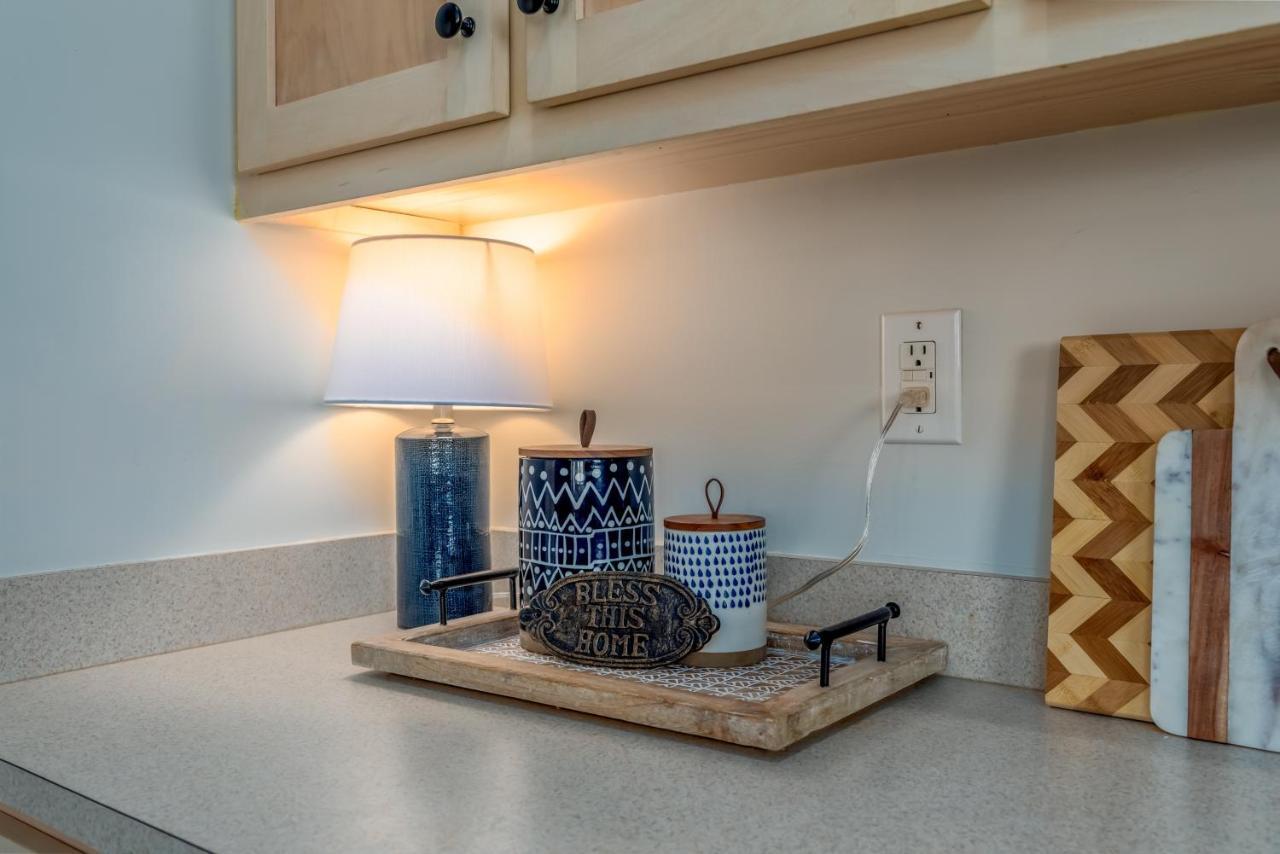 Island Sun - First Row Beach House! Fun And Games Galore - Including A Private Volleyball Pit! Home Dauphin Island Exterior foto