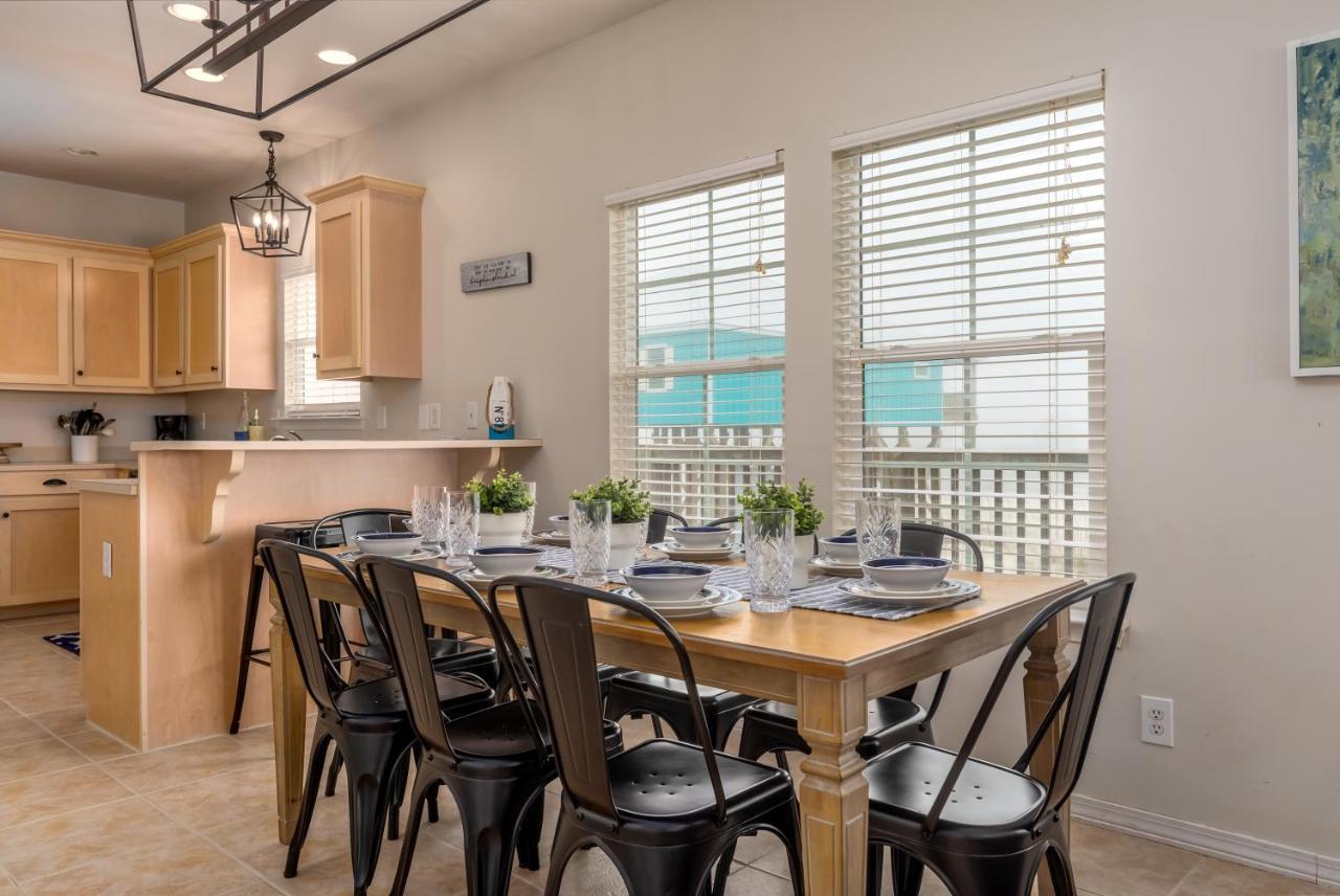 Island Sun - First Row Beach House! Fun And Games Galore - Including A Private Volleyball Pit! Home Dauphin Island Exterior foto