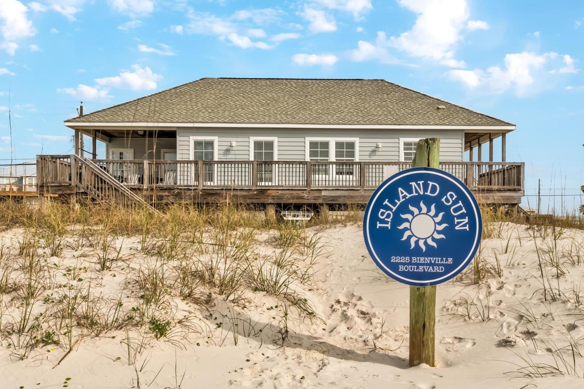 Island Sun - First Row Beach House! Fun And Games Galore - Including A Private Volleyball Pit! Home Dauphin Island Exterior foto